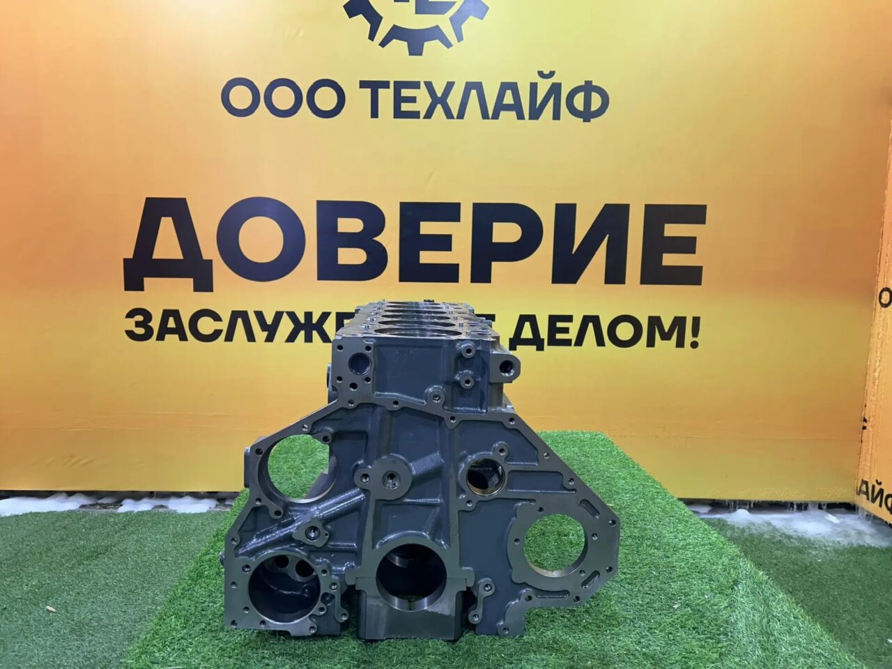 Блок цилиндров для двигателя Komatsu SA6D125E-2 — изображение 3
