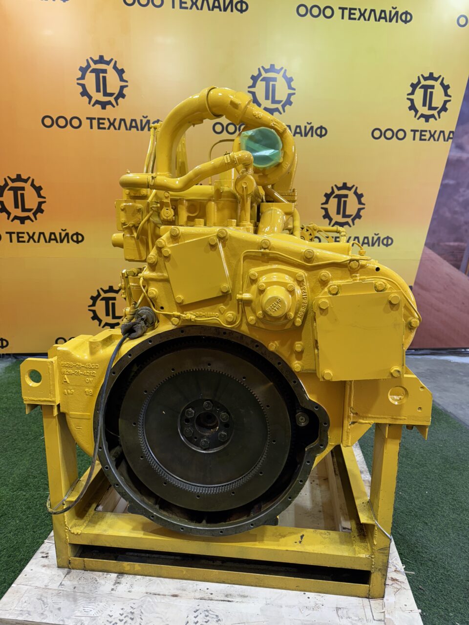 Двигатель Komatsu SA6D155-4 — изображение 5