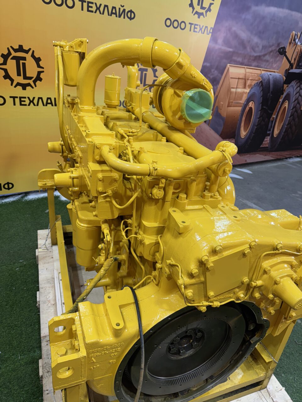 Двигатель Komatsu SA6D155-4 — изображение 16